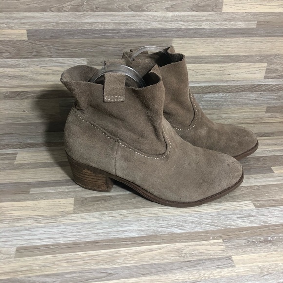Carlos Santana Tan Ankle Booties Pull On size 7.5 - Picture 5 of 5